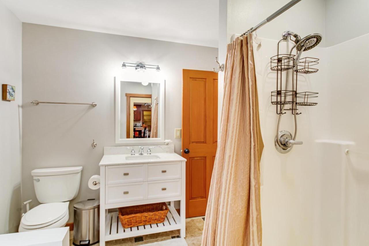 Buckhead Cabin Marrowstone Luaran gambar